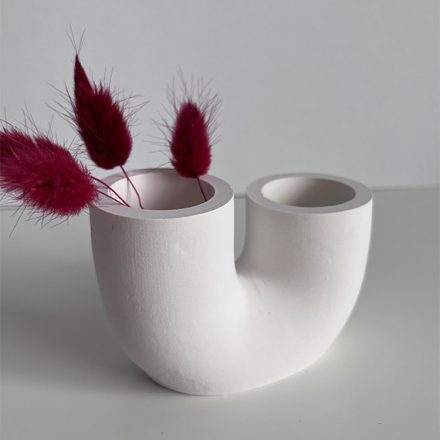 Fehér két lyukú mini váza - akril gyanta